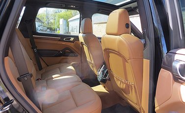 Porsche Cayenne Diesel 11