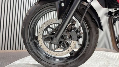 Suzuki Inazuma 250 Naked Petrol Manual (25 ps) 23
