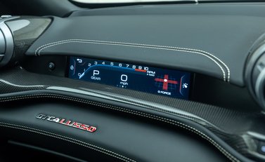 Ferrari GTC4 Lusso V12 24