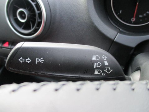 Audi A3 2.0 TDI SE Euro 6 (s/s) 3dr 29