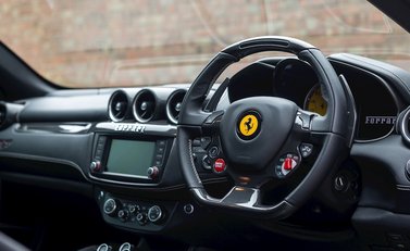 Ferrari FF 11