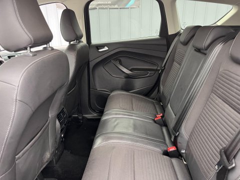 Ford Kuga 2.0 TDCi Titanium Euro 6 (s/s) 5dr 43