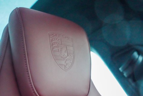 Porsche Taycan Performance Plus 93.4kWh 22