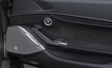 Ferrari Portofino 22