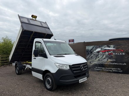 Mercedes-Benz Sprinter 2.0 315 CDI Progressive Chassis Cab 2dr Diesel Manual RWD L2 Euro 6 (s/s) (