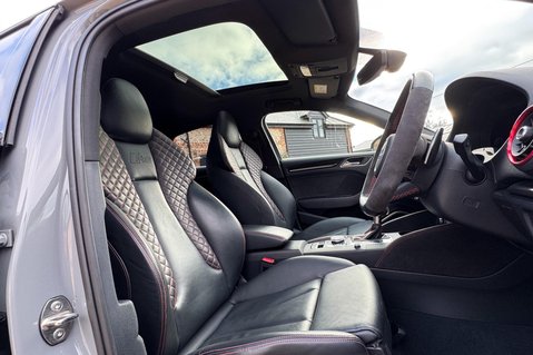 Audi RS3 2.5 TFSI S Tronic quattro Euro 6 (s/s) 4dr 2
