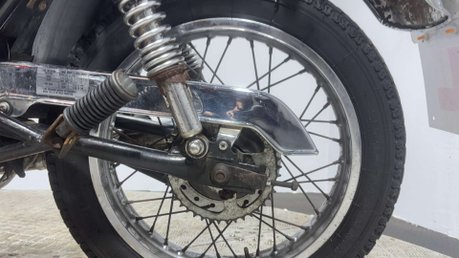 Suzuki GN 1996 CLASSIC 125CC PROJECT BIKE SPARES OR REPAIR LEARNER BIKE 19