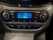 Ford Focus 1.6 TDCi Titanium Euro 5 (s/s) 5dr 28