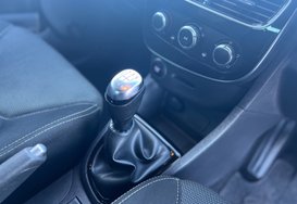 Renault Clio ICONIC 0.9 TCE 5 DOOR 24