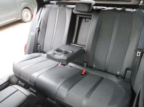 Peugeot 3008 1.2 PureTech GT Line Euro 6 (s/s) 5dr 28
