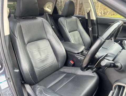 Lexus NX 2.5 NX 300h CVT 4WD 5dr 10