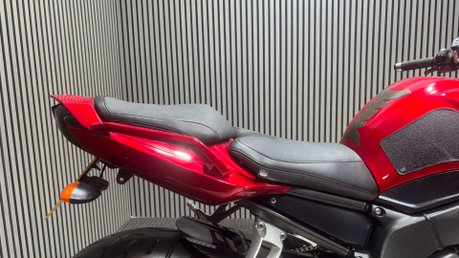 Yamaha FZ1 FAZER 2006 38K LONG MOT AKRAPOVIC EXHAUST 1000CC 40