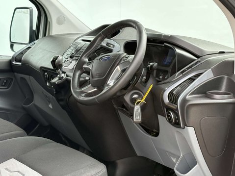 Ford Transit Custom 2.2 Transit Custom 290 Ltd E-Tech 17