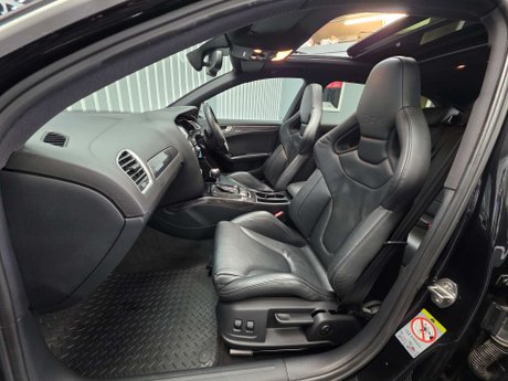 Audi RS4 4.2 FSI V8 Estate 5dr Petrol S Tronic quattro Euro 5 (450 ps) 10