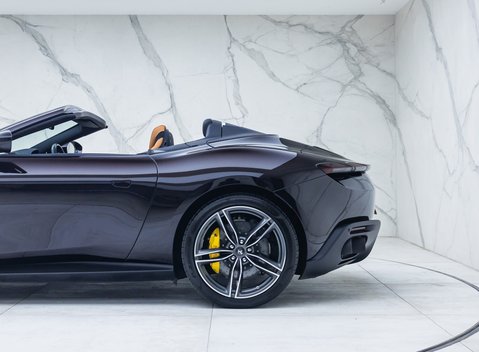 Ferrari Roma SPIDER 34
