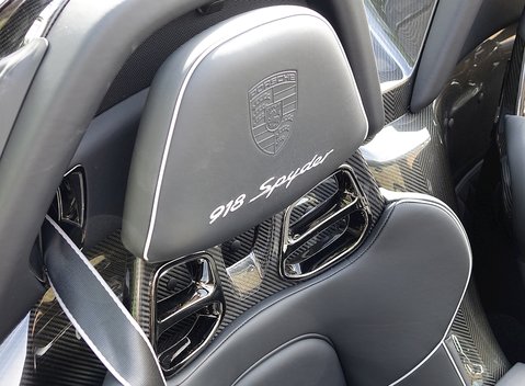 Porsche 918 Spyder 19
