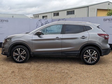 Nissan Qashqai DIG-T N-CONNECTA 4