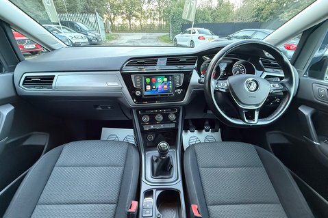 Volkswagen Touran SE TDI BMT -APPLE CAR PLAY-£35 ROAD TAX -9 SERVICES -PARK PILOT-240V SOCKET 13