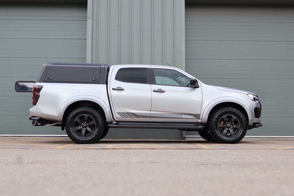 Isuzu D-Max 2026  V-CROSS COMMERCIAL STYLED @ SEEKER ASK ABOUT REAR SEAT CONVERSION 8