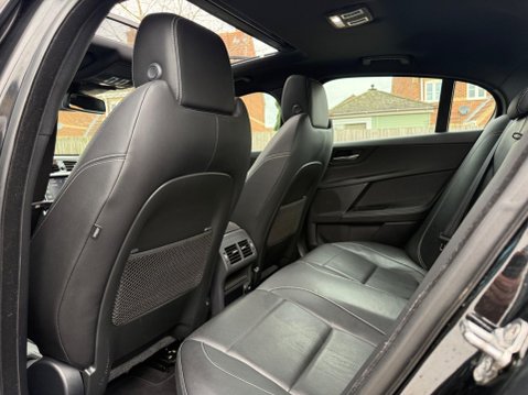 Jaguar XE 2.0d R-Sport Auto AWD Euro 6 (s/s) 4dr 44