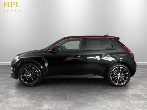 Renault 5 urban range 40kWh iconic five Hatchback 5dr Electric Auto (120 ps) Air Con 4