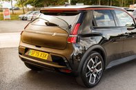 Renault 5 TECHNO E-TECH 9