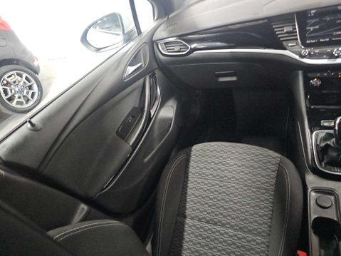 Vauxhall Astra 1.4 Astra SRi Nav T 5dr 24