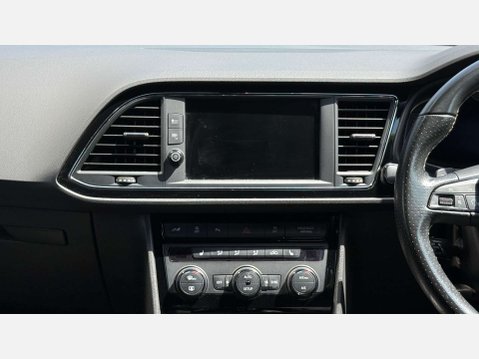 SEAT Leon 2.0 Leon Cupra Luxury 290 TSi Semi-Auto 5dr 8