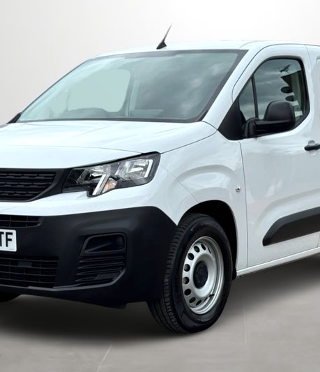 Peugeot Partner 800 100kW 50kWh Professional Premium + Van Auto