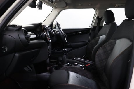 Mini Hatch COOPER SEVEN 40