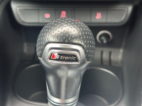 Audi A1 1.4 TFSI S line Style Edition Sportback S Tronic Euro 5 (s/s) 5dr 40