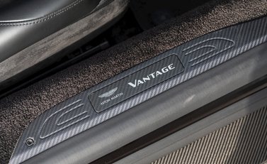 Aston Martin V8 Vantage 20