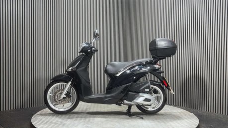 Piaggio Liberty 2021 1 OWNER ONLY 1200 MILES TOP BOX 125CC SCOOTER BIKE 6