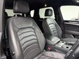 Volkswagen Touareg 3.0 TDI V6 R-Line SUV 5dr Diesel Tiptronic 4Motion Euro 6 (s/s) (286 ps) 30