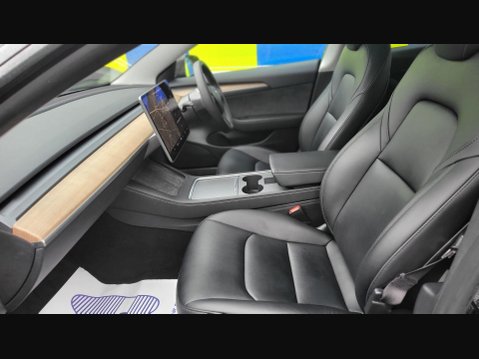 Tesla Model 3 MODEL 3 6