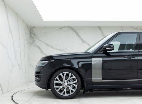 Land Rover Range Rover P400e Autobiography 28