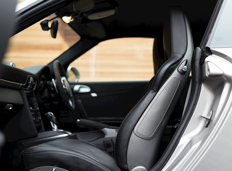 Porsche 911 (997) Carrera GTS Cabriolet 24