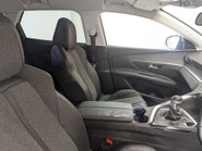 Peugeot 3008 1.6 3008 Allure Blue HDi S/S 5dr 28