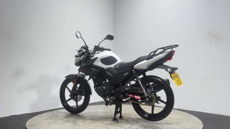 Yamaha YS125 2018 ONLY 5K GREAT CONDITION 125CC LEARNER LEGAL COMMUTER BIKE 5