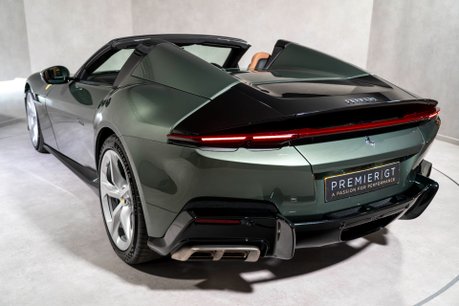 Ferrari 12 Cilindri SPIDER. £15K GLOSS BLACK EXTERIOR PACK. CARBON WHEEL & LEDs. LIFT. 30