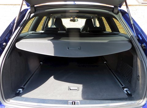 Audi RS6 Avant Plus 6