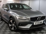 Volvo V60 B4 CROSS COUNTRY AWD MHEV 18