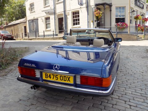 Mercedes-Benz SL Series 380 SL 86