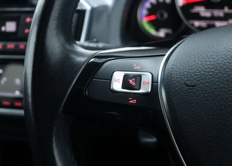 Volkswagen Up e-up! 5dr 30