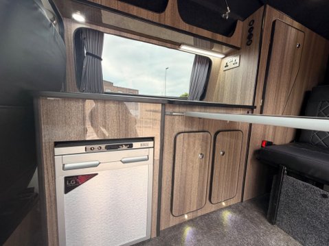 Volkswagen Transporter 18