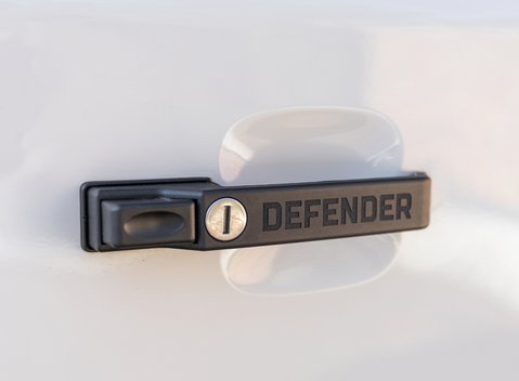 Land Rover Defender 90 Bowler Edition 25