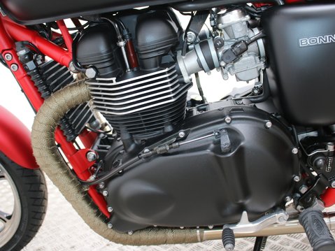 Triumph Bonneville 865 SE BONNEVILLE 865 SE 25