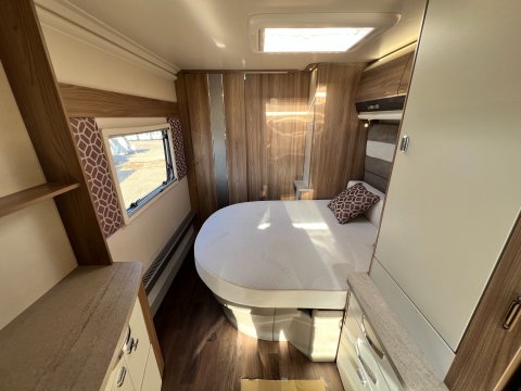 Swift Elegance 645 22