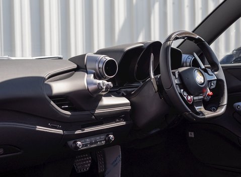 Ferrari F8 Tributo 16