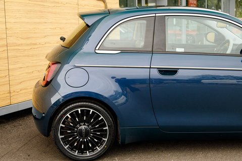 Fiat 500e LA PRIMA 8